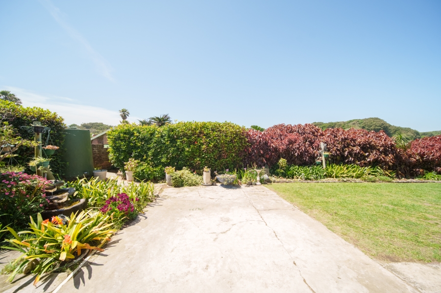 5 Bedroom Property for Sale in Queensberry Bay Eastern Cape